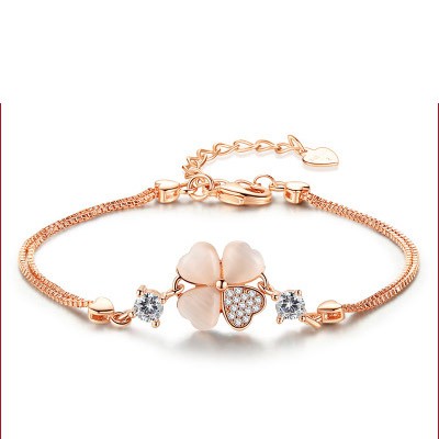 Vòng tay / lắc tay cao cấp có hộp đựng kèm theo