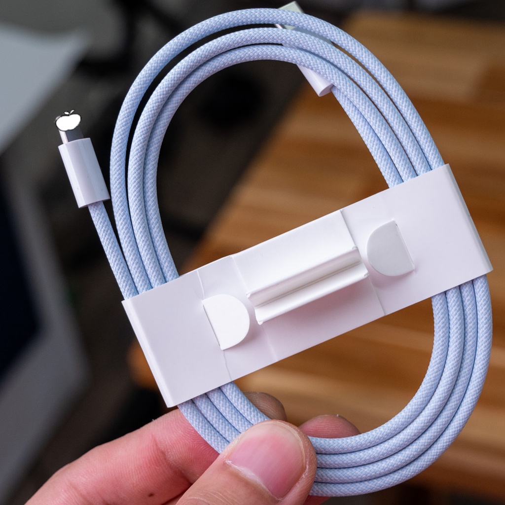 Dây cáp dù sạc nhanh PD 20W type C to Táo dài 1M Bảo hành 12 tháng - Phụ Kiện Chấn Thiên