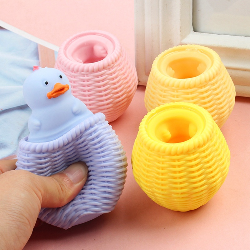 Đồ Chơi Squishy Hình Gà Con Màu Sắc Ngẫu Nhiên