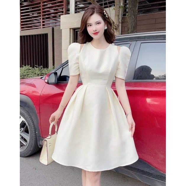 Đầm xoè tafta hở vai kèm tag