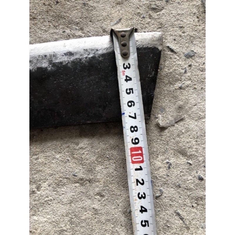 Dao mía phát cỏ bờ được làm bằng - nhíp ôtô - dài 70cm