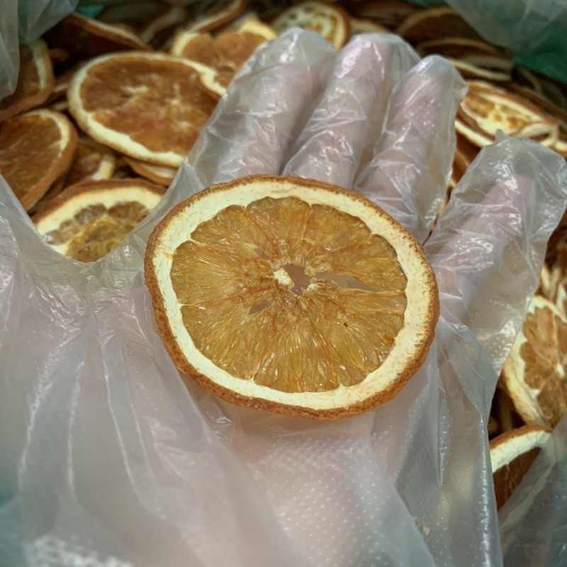 Cam vàng sấy khô cắt lát