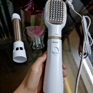 Máy sấy và tạo kiểu tóc Philips