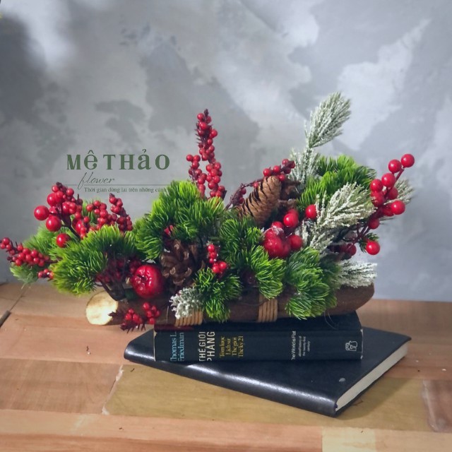 (Giá Tại Xưởng) Bình hoa Noel Trang Trí Giáng Sinh, Decor Phòng Khách, Shop, Studio của Mê Thảo Flower