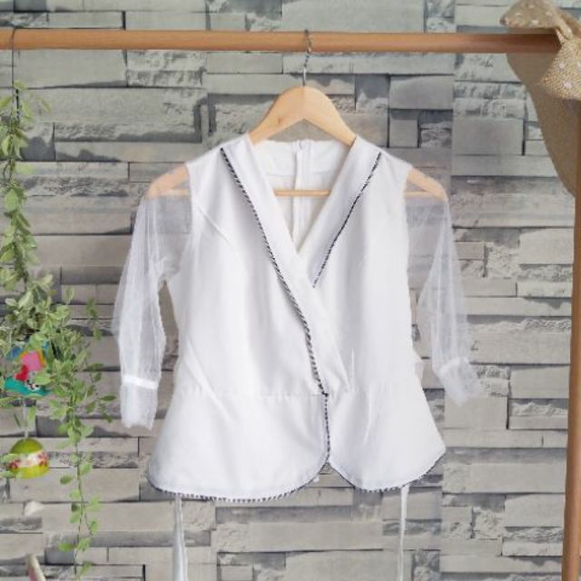 (NEW)💋Áo trắng kiểu peplum tay voan lưới💋