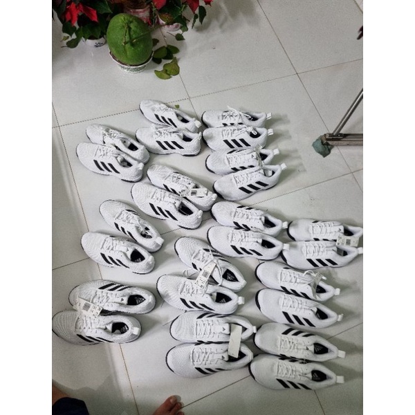 SALE Giày Adidas Giá: 990k/ đôi  - mua Tại Mỹ