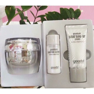 Sét Kem Dưỡng Trắng Ốc Sên - GOODAL Premium Snail Tone-up Cream Đặc Biệt