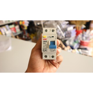 CB chống giật 32A