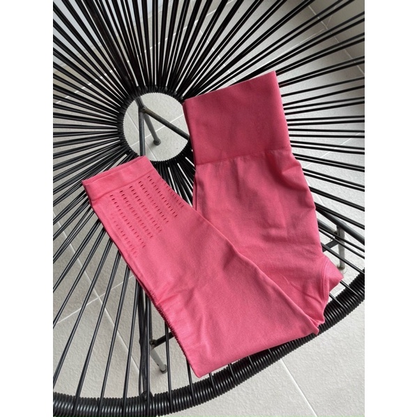 Quần tập lửng 9 tấc gym yoga legging nữ cạp cao nâng mông tôn dáng vải co dãn 4 chiều thoáng mát