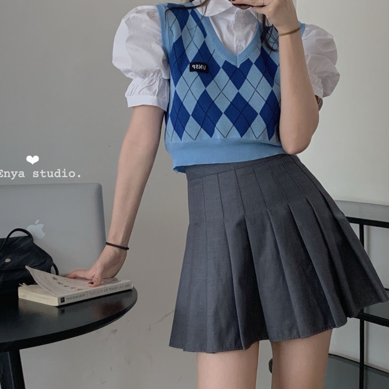 Áo hai dây họa tiết sọc caro phong cách Hàn quốc dễ phối đồ