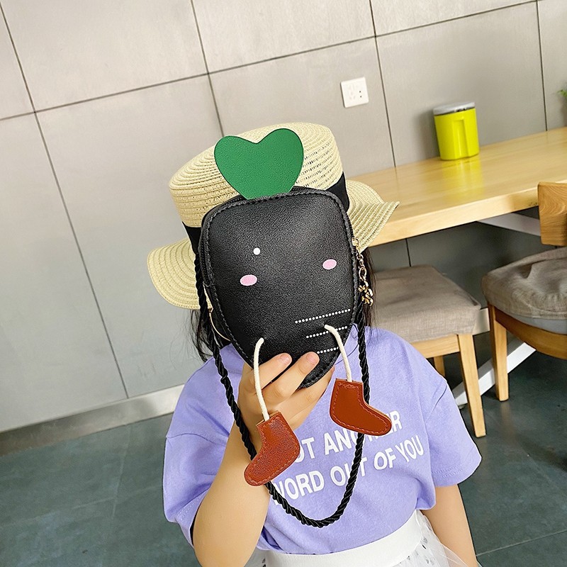 Túi đeo chéo dễ thương hình củ CÀ RỐT phong cách Hàn Quốc cho bé gái TX21