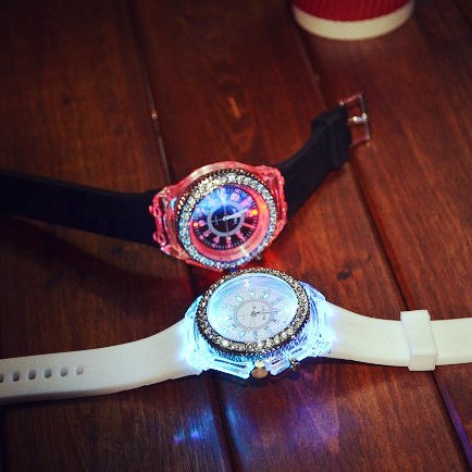 Đồng hồ thời trang nam nữ Mstianq LED 7 phát sáng màu cực đẹp | BigBuy360 - bigbuy360.vn