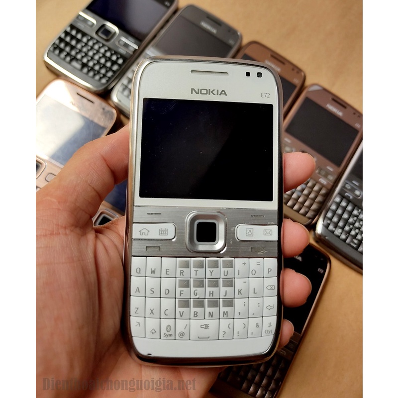 Điện thoại Nokia E72 Chính hãng - Bàn phím QWERTY tiện lợi