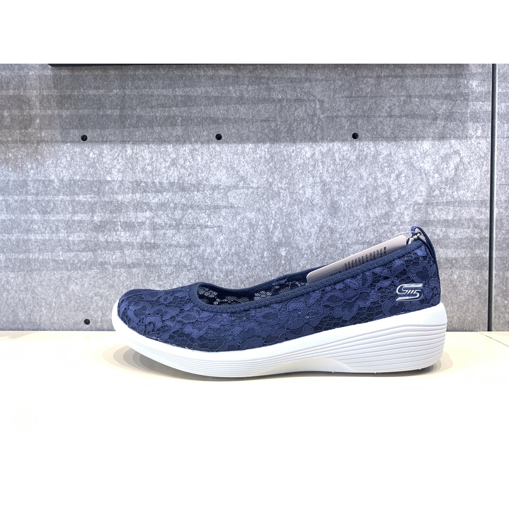 Giày skechers nữ ARYA dòng đế thời trang