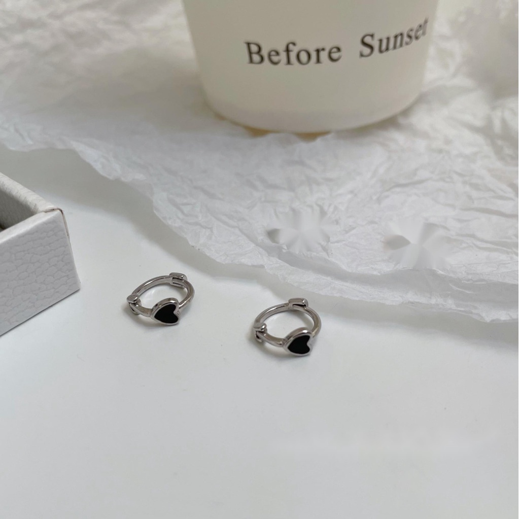 Khuyên Tai Hình Trái Tim Màu Đen Phong Cách hip hop Đơn Giản Dành Cho Nữ