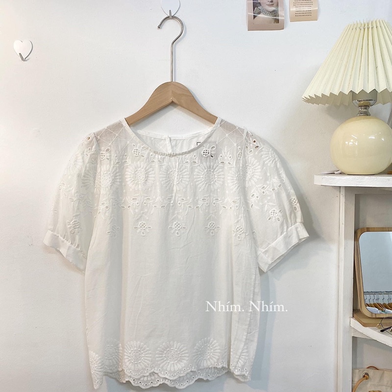 Áo xô trắng ren lỗ
