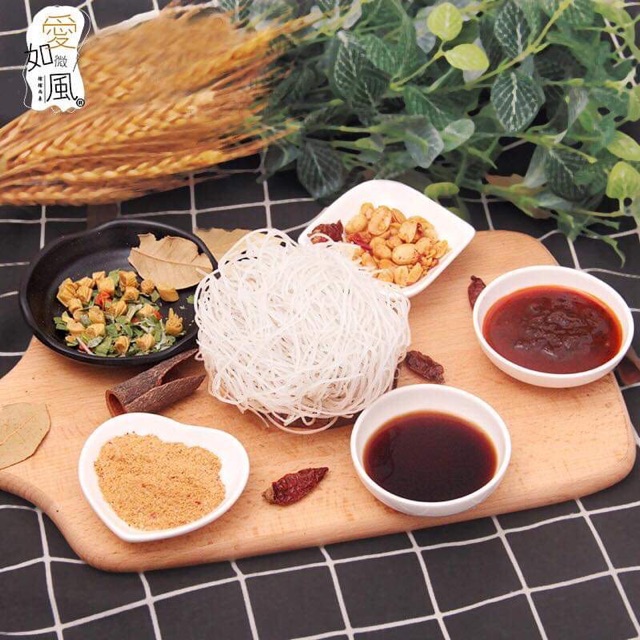 6 hộp mỳ cay SHOP MÌNH CÓ HỖ TRỢ GÓI 99k giảm cước đó bạn nha