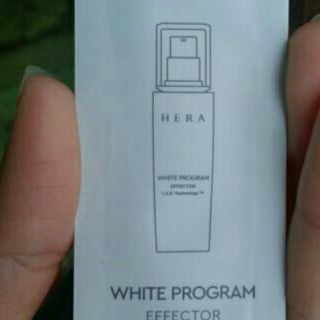 Kem dưỡng trắng da Hera