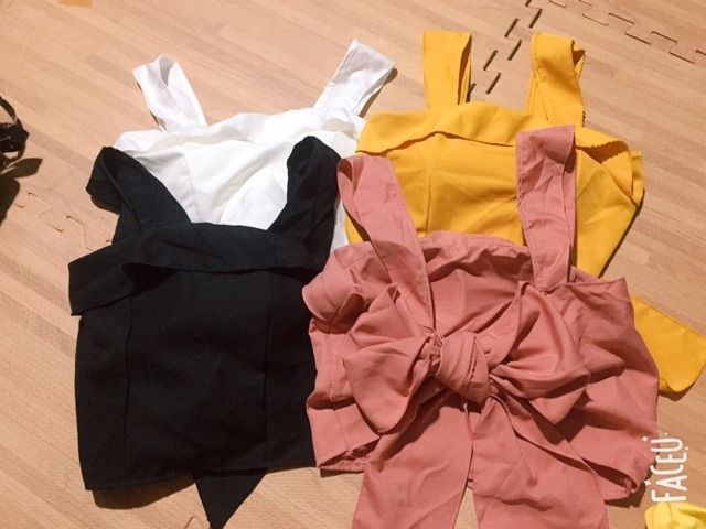 [Mã FASHIONT4WA2 giảm 10K đơn 50K] Áo cánh tiên croptop cột nơ sau kèm mod ngực quyến rũ. | BigBuy360 - bigbuy360.vn