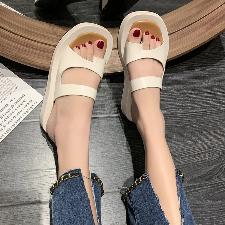 Dép Sandal Xỏ Ngón Đế Bằng Dày Dặn Mũi Vuông Thời Trang Dành Cho Nữ