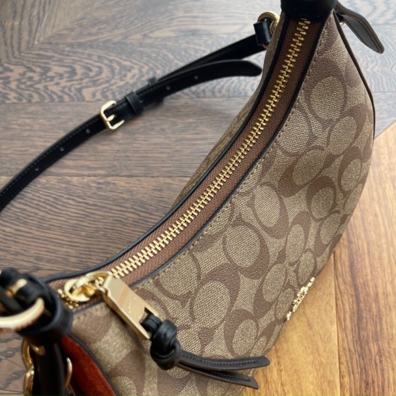 TÚI COACH KLEO HOBO