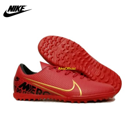 Giày thể thao Nike Mercurial Futsal thiết kế năng động cá tính