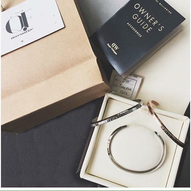 Vòng Tay Bán Cung Titan Silver/Rosegold QF