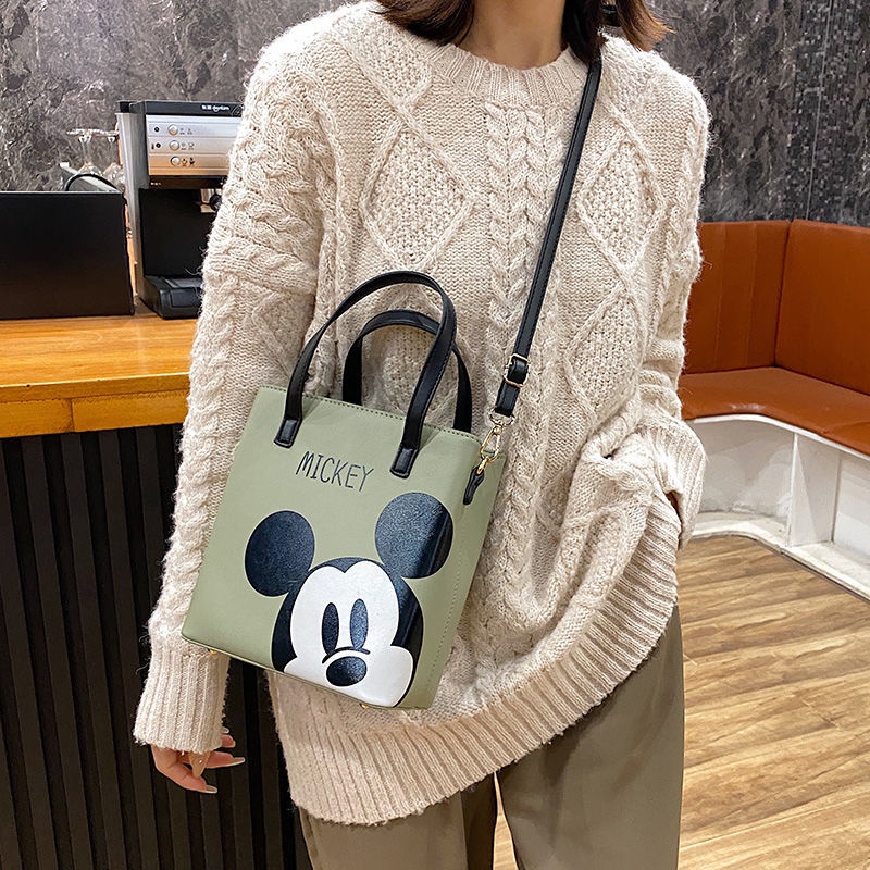 Túi Đeo Chéo Hình Mickey Mẫu Mới 2021 Thời Trang Dễ Phối Đồ Cho Nữ