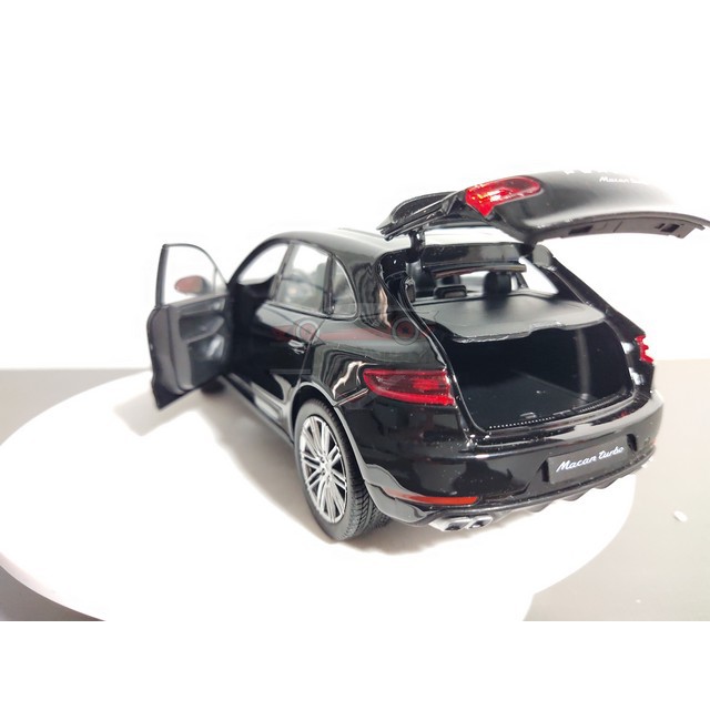 Xe mô hình Porsche Macan, tỉ lệ 1:24