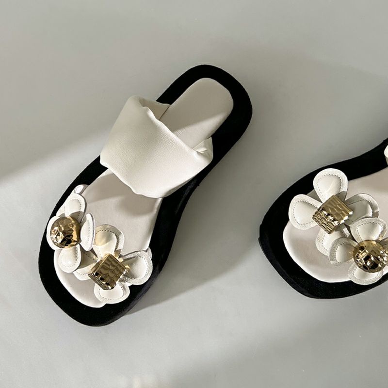 Dép đế bằng quai ngang hoa xinh xắn