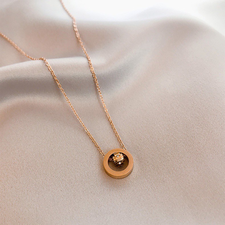 Korean version of Roman numerals pendant titanium steel rose gold female necklace