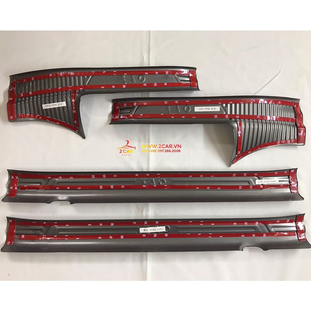 Ốp Bậc Chân Trong, Nẹp Bước Chân Trong Xe Hyundai i10 2014-2021 chất liệu Titan
