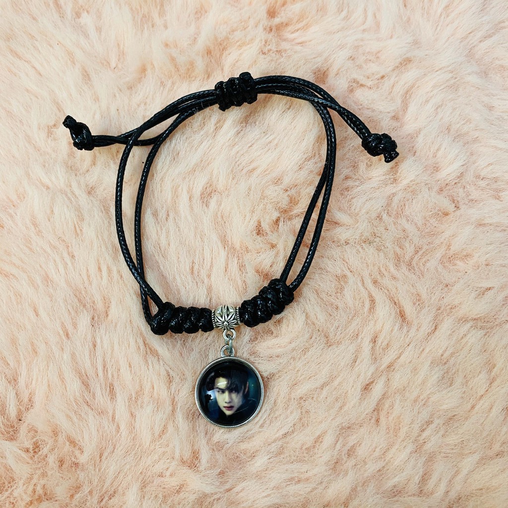 (1 chiếc) Vòng tay Triệu Lệ Dĩnh Hữu Phỉ lắc tay dây đen in hình quà tặng xinh xắn