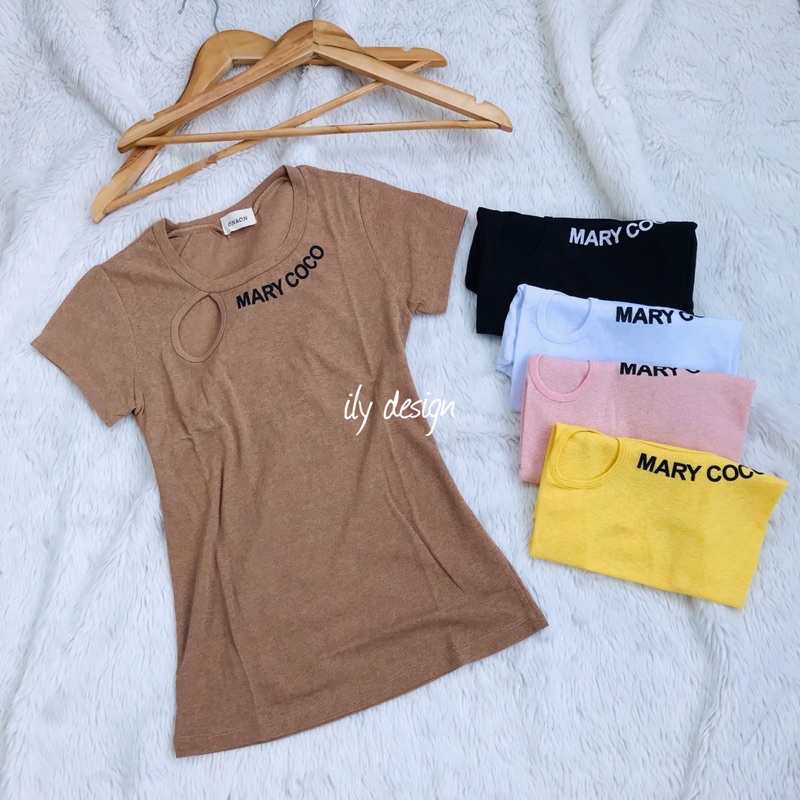 Áo Thun Giấy Ngắn Tay Khoét Giọt Lệ Phối Chữ MARY COCO - AN16
