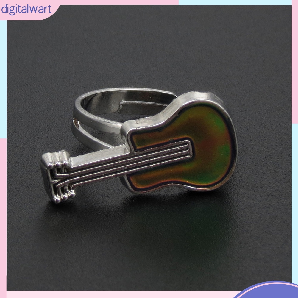 Nhẫn bóp hình đàn guitar thay đổi màu sắc theo tâm trạng