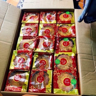 Bánh pía sầu riêng