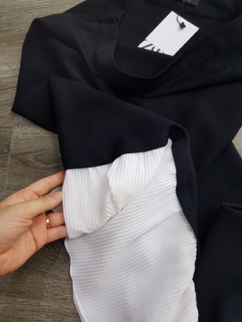 Chân váy Z4ra - VNXK