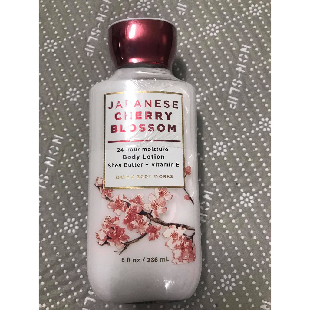 Dưỡng thể Bath & Body Works japanese Cherry Blossom- SĂN SALE BLACK FRIDAY GIÁ SHOCK