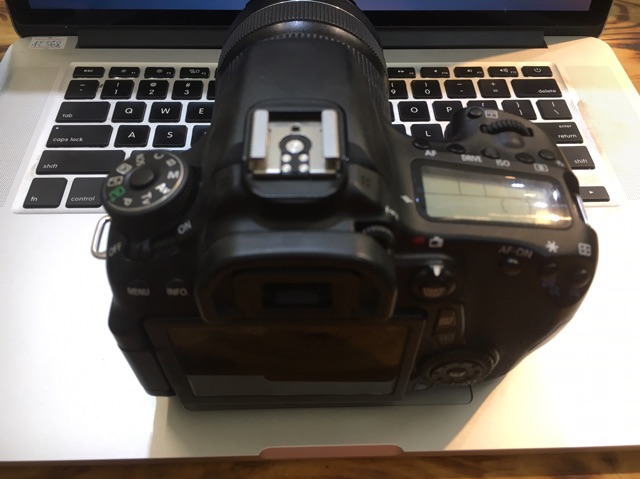 Máy ảnh Canon 70D kis 18-135 STM kem phụ kiện