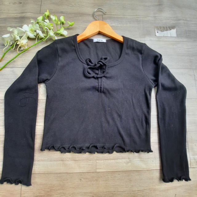 Áo Dài tay Croptop rút lên (av)
