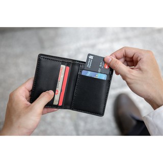 Ví đứng Dim Classic Wallet