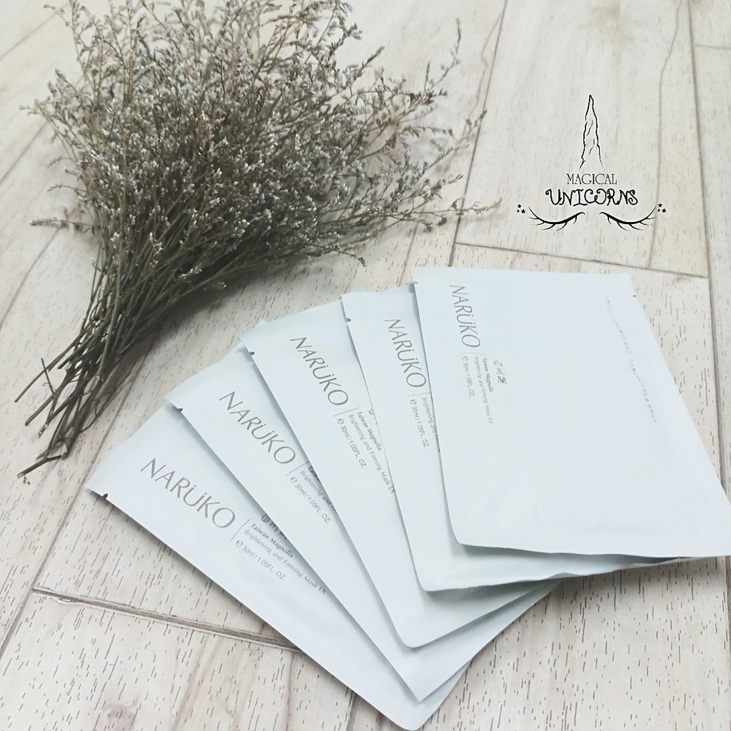 Miếng lẻ mặt nạ NARUKO Bạch Ngọc Lan dưỡng trắng và nâng cơ