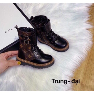 Giày trẻ em