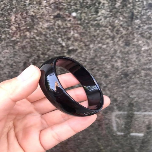 VÒNG TAY BẢN LIỀN VUÔNG MÀU ĐEN CÓ NI TỪ 50-60