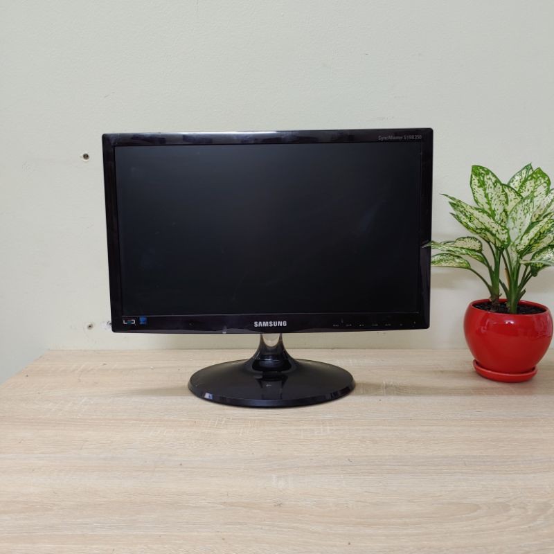 Màn hình máy tính cũ 20 inch LED | BigBuy360 - bigbuy360.vn