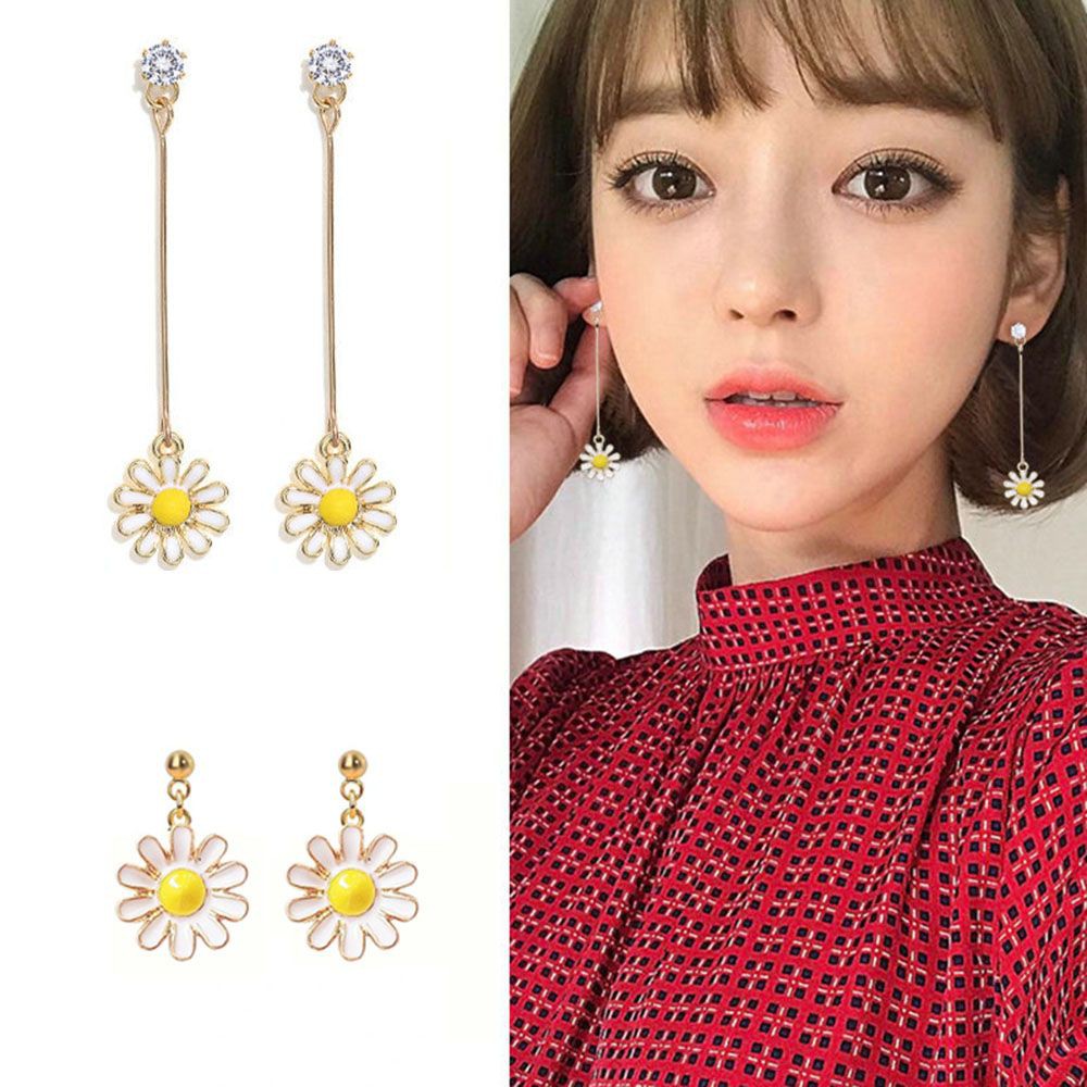 Bông tai thiết kế hình hoa cúc dễ thương hợp thời trang
