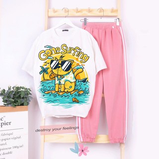 Sét Bộ Đồ Thời Trang Nữ Xinh Dễ Thương, Áo Cotton Organic Ngắn Tay Cổ Tròn Hoạt Hình Mèo Bắt Cá Kèm Quần Thun Sọc Bo Gấu