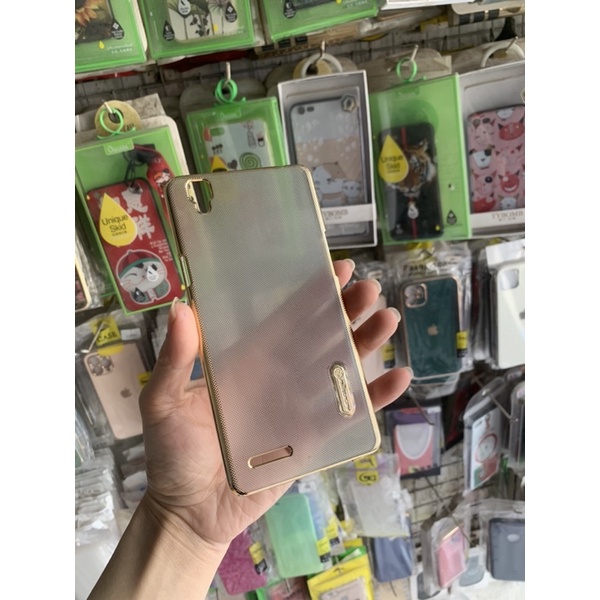 Ốp nhựa Cứng Trong viền mầu vàng Nikin sang trọng oppo A53,a53