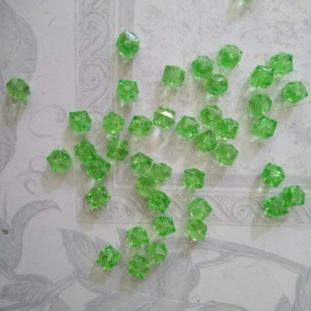 Hạt cườm lục giác 10mm (1 gói 20gr)