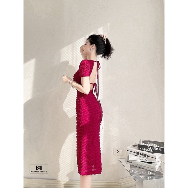 Váy body hở lưng